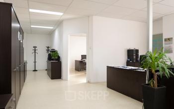 ingericht kantoor willebroek antwerpen te huur Antwerpsesteenweg gang