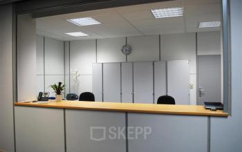 De receptie in het gebouw