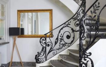 karakteristieke trap bij de entree