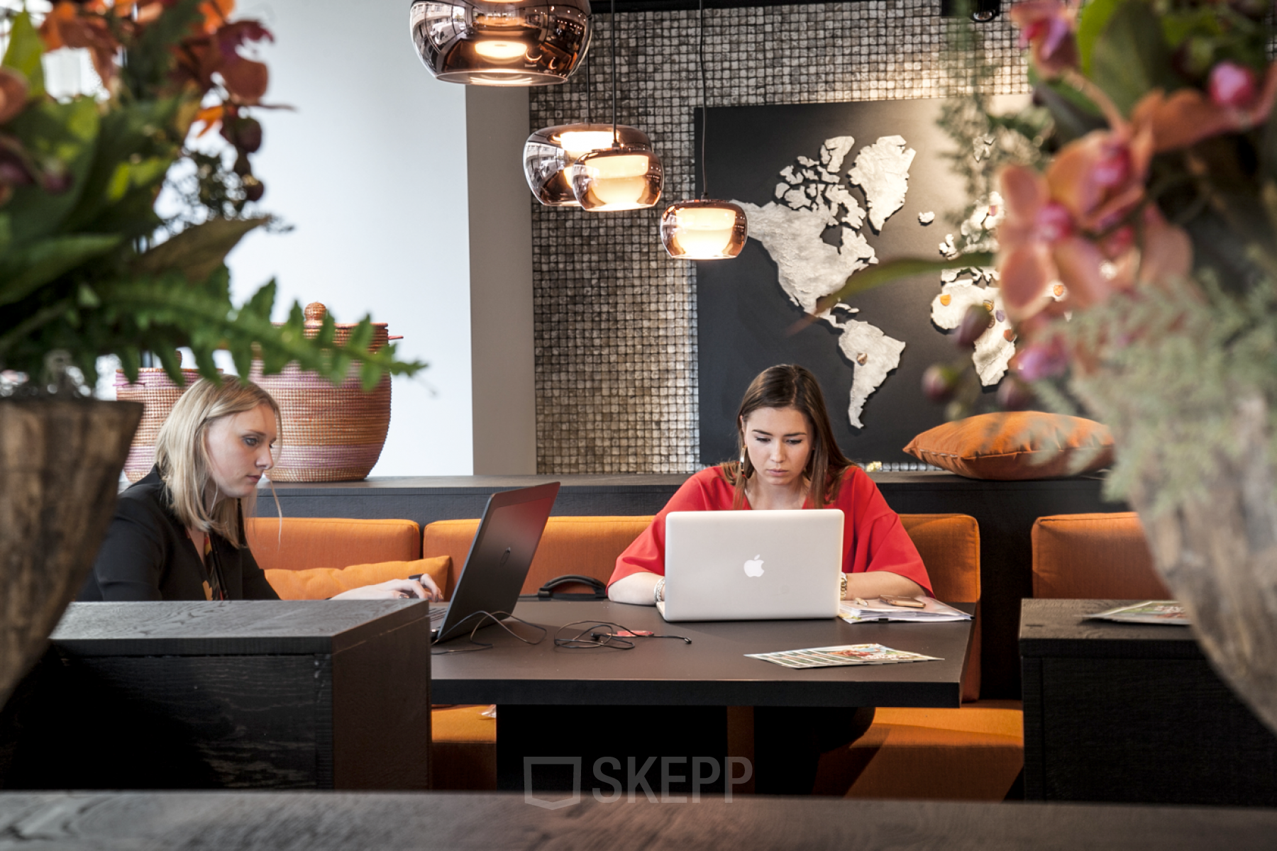 Stamtafel bij de entree