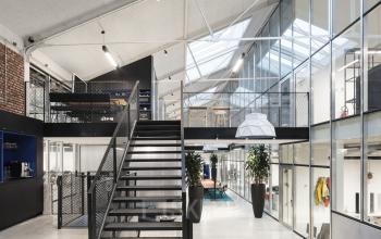 bedrijvencentrum gent kantoor huren trap