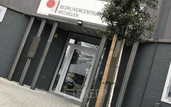 mechelen kantoor te huur ingang voorkant